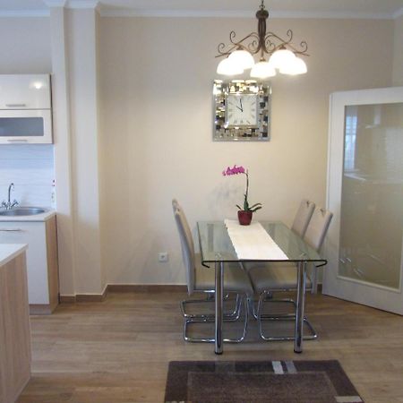 Ametiszt Apartman Heviz Exterior photo