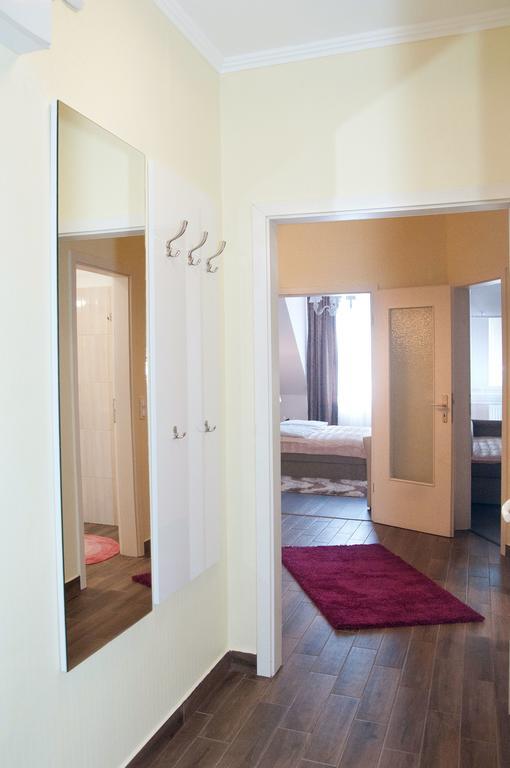 Ametiszt Apartman Heviz Exterior photo