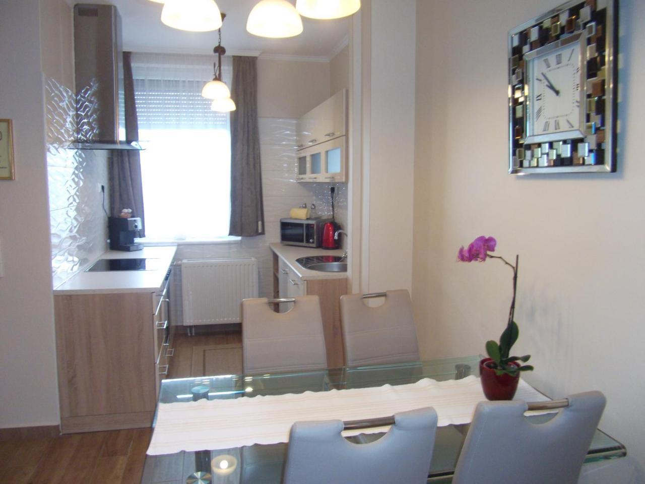 Ametiszt Apartman Heviz Exterior photo