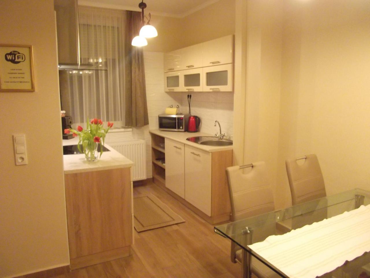 Ametiszt Apartman Heviz Exterior photo