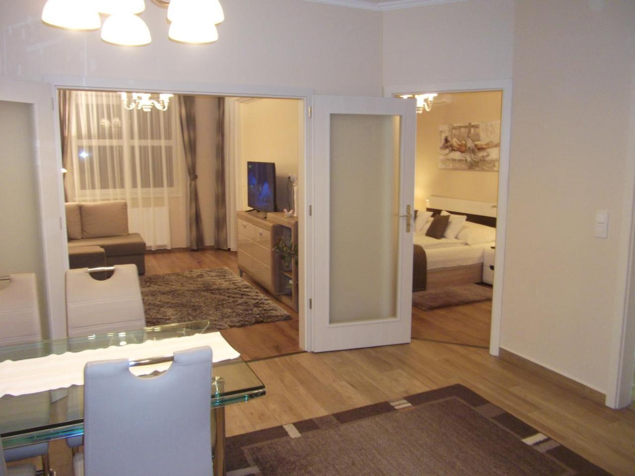 Ametiszt Apartman Heviz Exterior photo