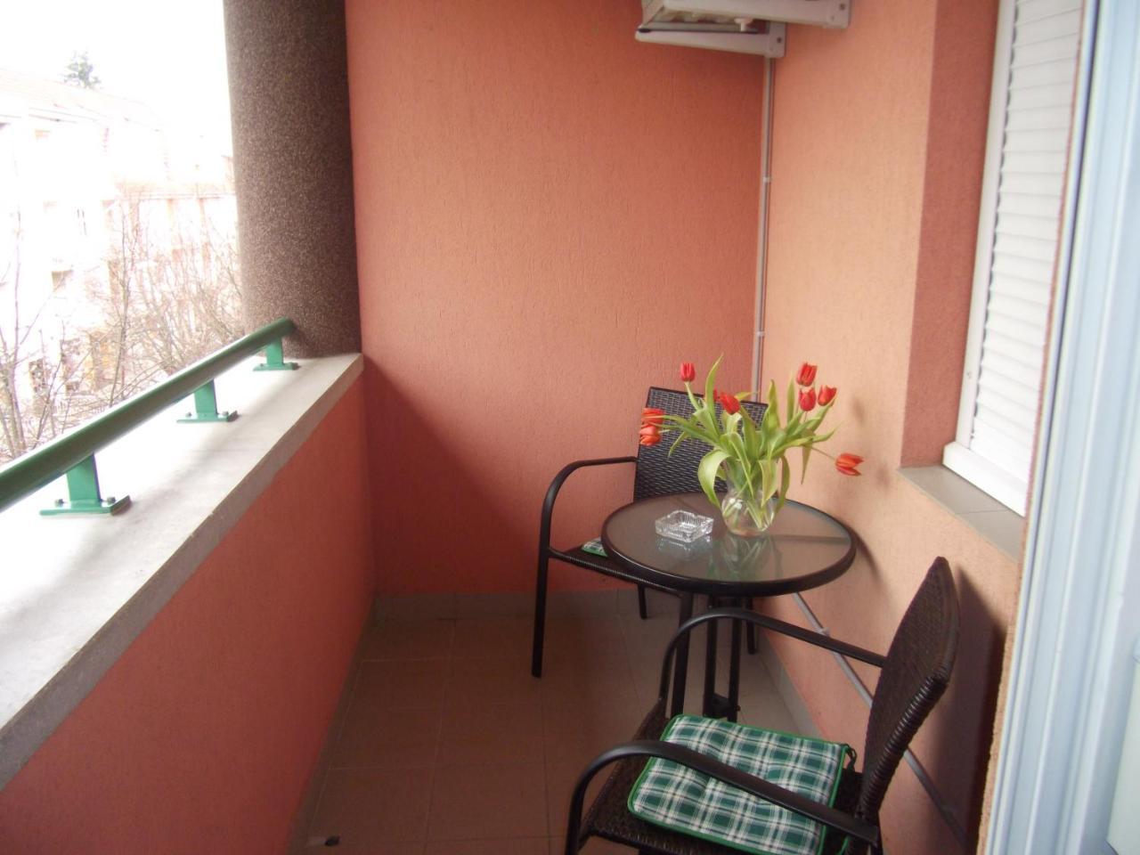 Ametiszt Apartman Heviz Exterior photo